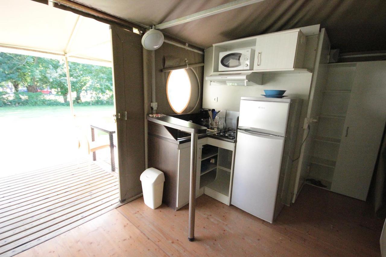 Camping L'Ilot Du Chail Sansais Eksteriør bilde