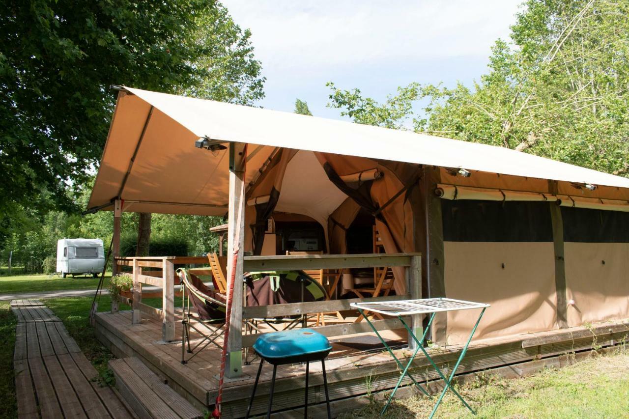 Camping L'Ilot Du Chail Sansais Eksteriør bilde